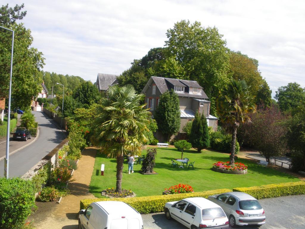 A L'Abri Des Vents Bed & Breakfast Saint Jean le Thomas Bagian luar foto